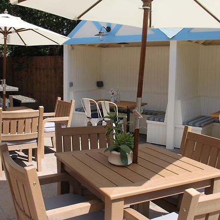 The Station Hotel West Byfleet Eksteriør billede