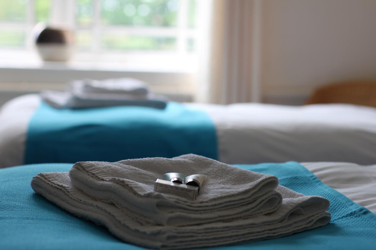 The Station Hotel West Byfleet Eksteriør billede